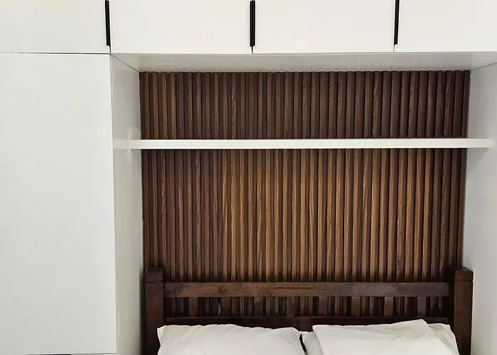 In Coast Residences, Pasay