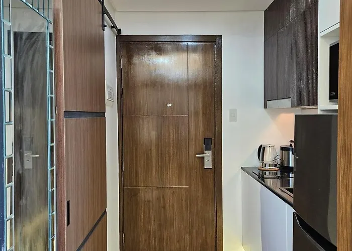 Apartment In Coast Residences, Pasay Manila